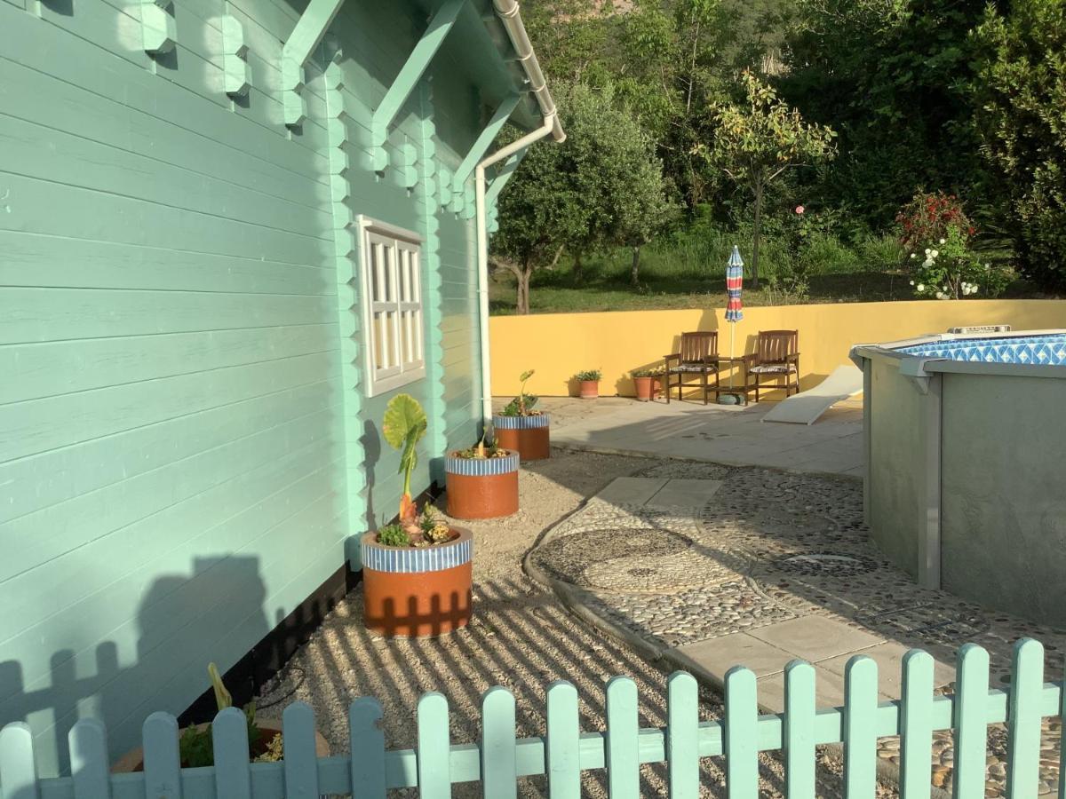 The Cabin, 키파리씨아 외부 사진
