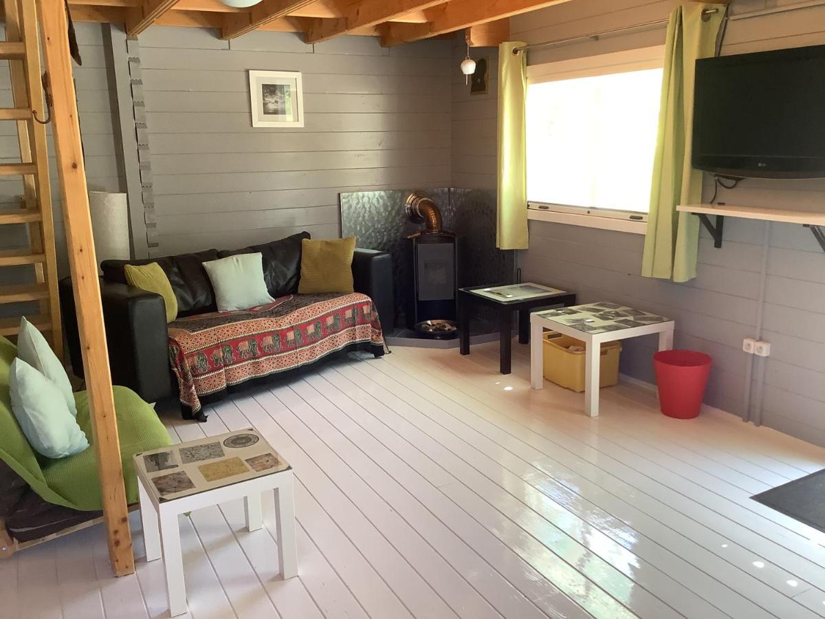 The Cabin, 키파리씨아 외부 사진